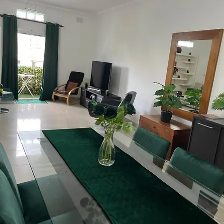 Spacious Side Seaview *